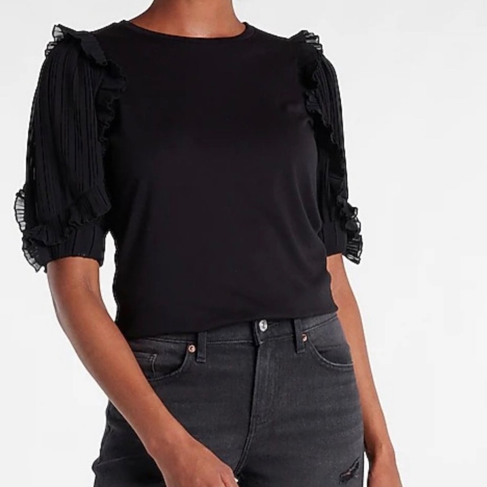 BNWT! Express Ruffle chiffon sleeve top black 🖤